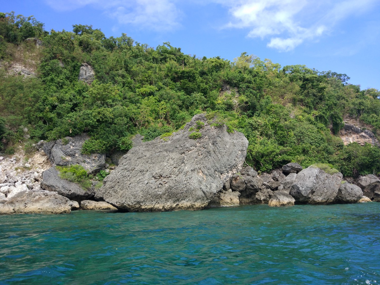 Melchor Island (Tres Reyes) — hidden gem in Gasan, Marinduque, Philippines
